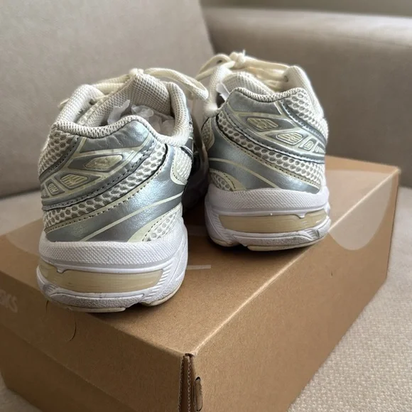 ASICS GEL-1130 in Cream/Pure Silver - Picture 2 of 6